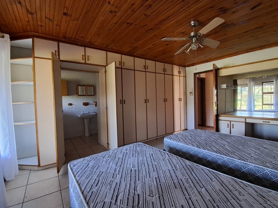 To Let 7 Bedroom Property for Rent in Humansdorp Eastern Cape